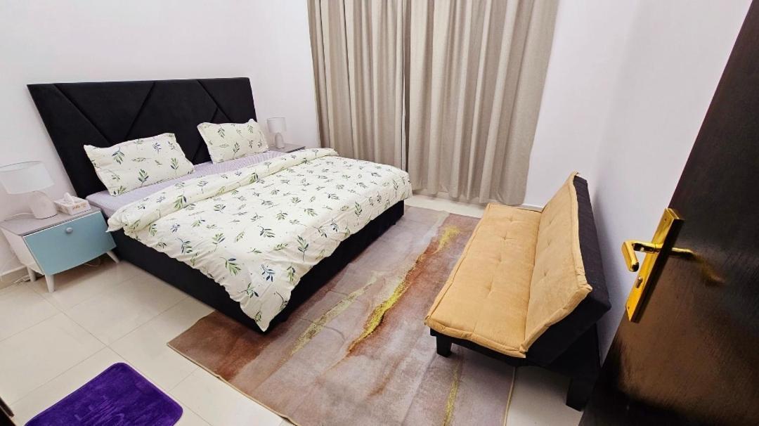 Elegant Villa Rooms In Dubai Near Airport Esterno foto
