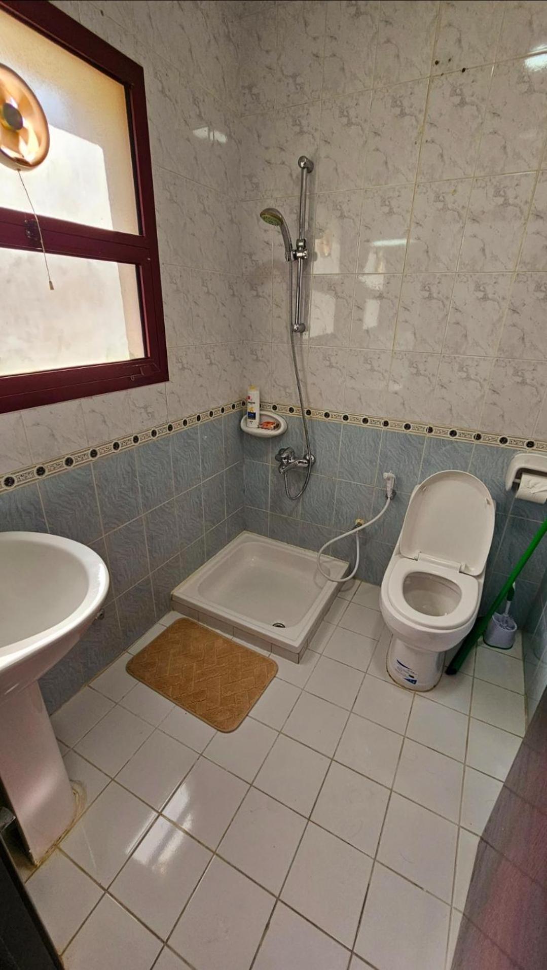 Elegant Villa Rooms In Dubai Near Airport Esterno foto