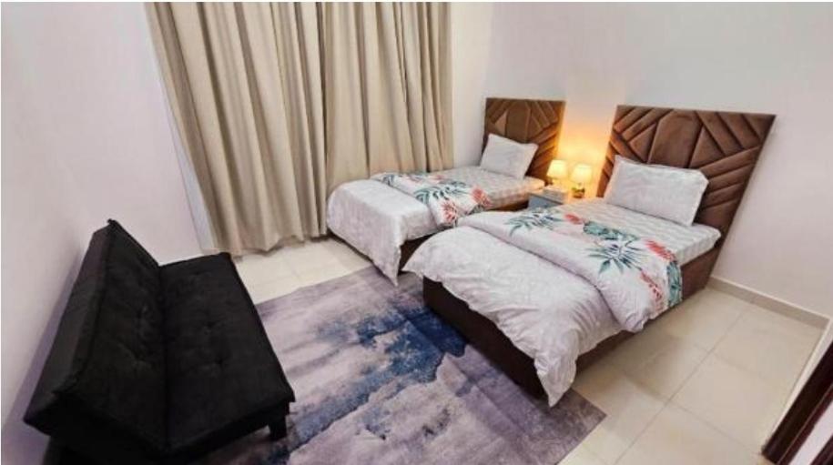 Elegant Villa Rooms In Dubai Near Airport Esterno foto