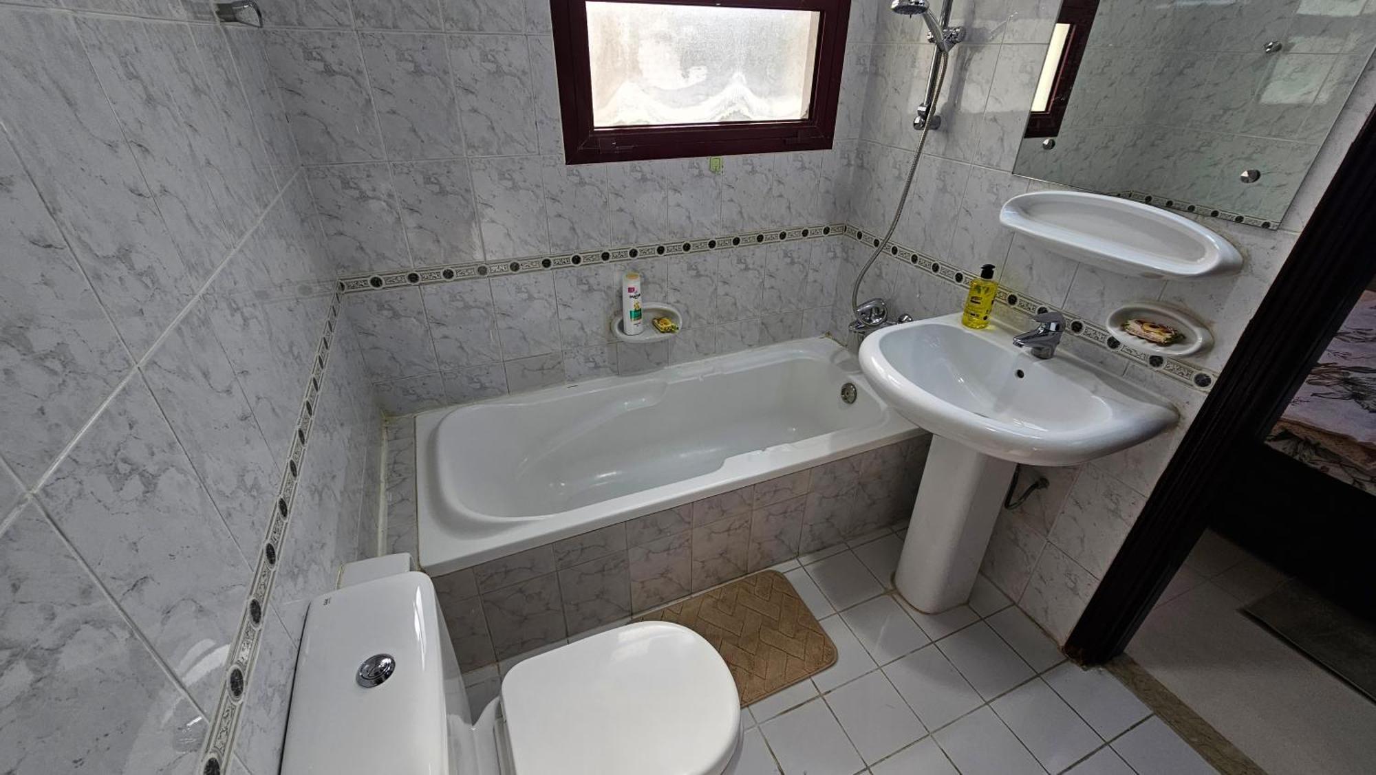 Elegant Villa Rooms In Dubai Near Airport Esterno foto